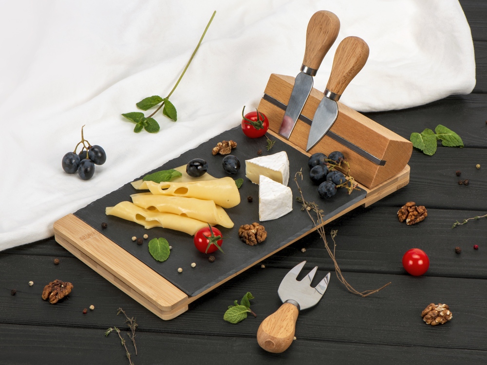 картинка Набор для сыра из сланцевой доски и ножей Bamboo collection Taleggio от интернет-магазина сувениров и бизнес-подарков Gifts-Moskva.RU г. Москва