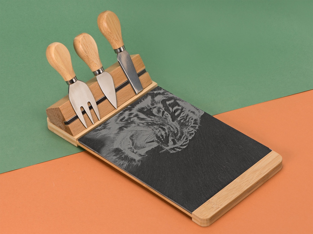 картинка Набор для сыра из сланцевой доски и ножей Bamboo collection Taleggio от интернет-магазина сувениров и бизнес-подарков Gifts-Moskva.RU г. Москва